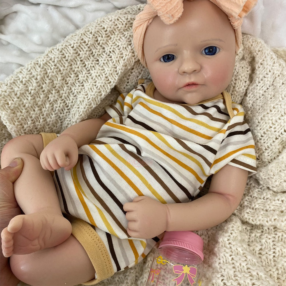 Bebé Reborn Silicona Clara Niña 50cm / 3,2kg