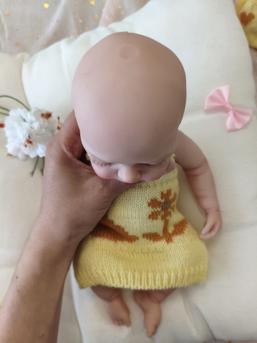 Bebé Reborn Alba - 30 cm de Silicona Blanda Realista