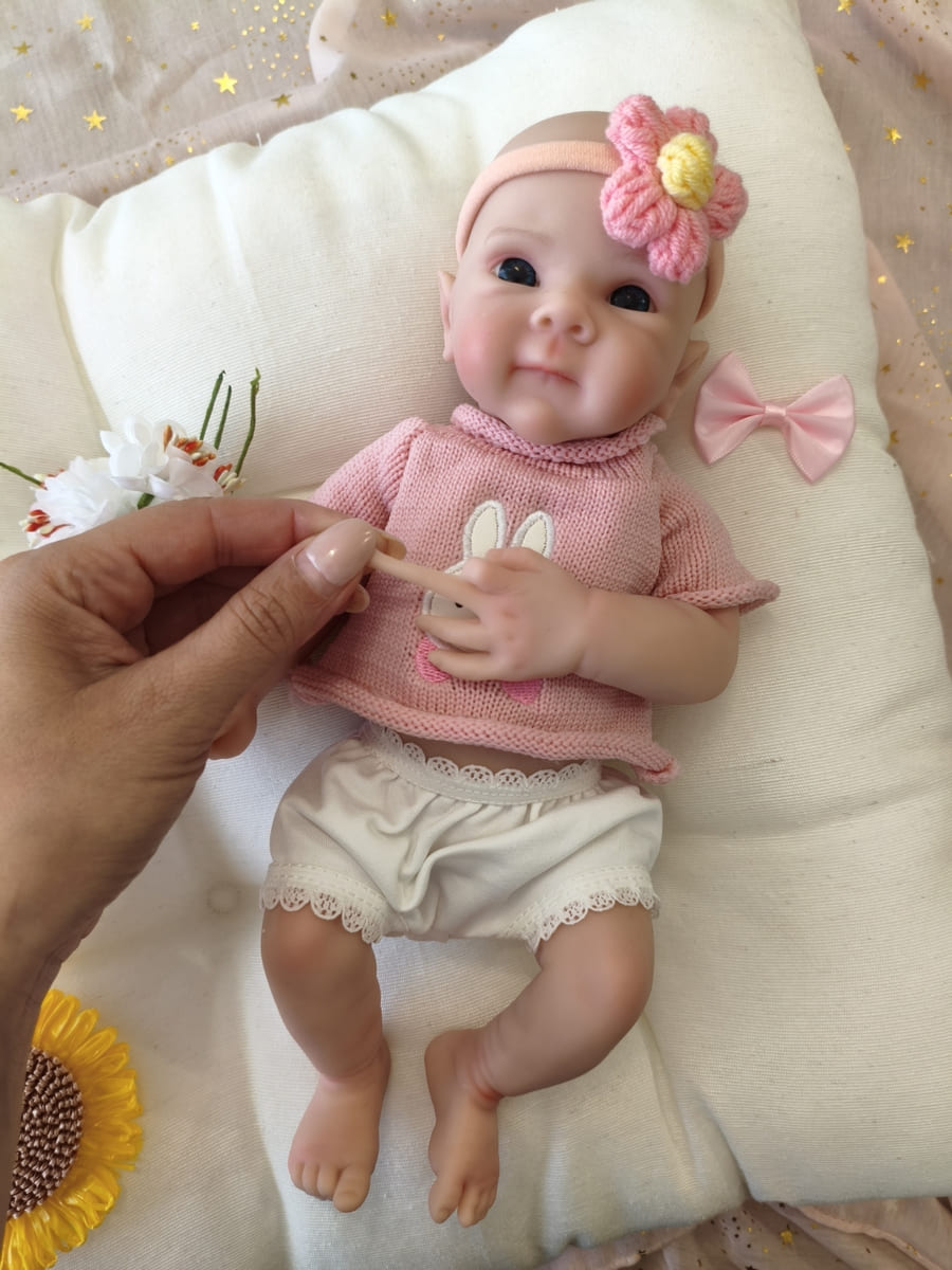 Bebé Reborn Mirna - 30 cm de Silicona Blanda Realista