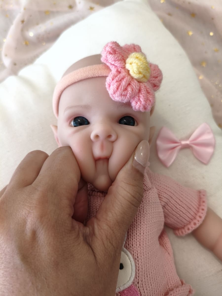 Bebé Reborn Mirna - 30 cm de Silicona Blanda Realista