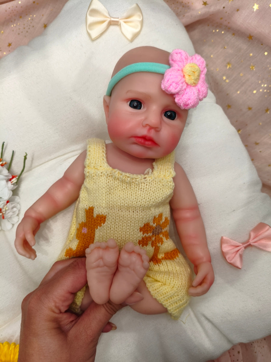 Bebé Reborn Cloe - 30 cm de Silicona Blanda Realista