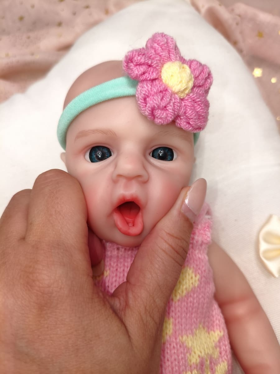 Bebé Reborn Mía - 30 cm de Silicona Blanda Realista