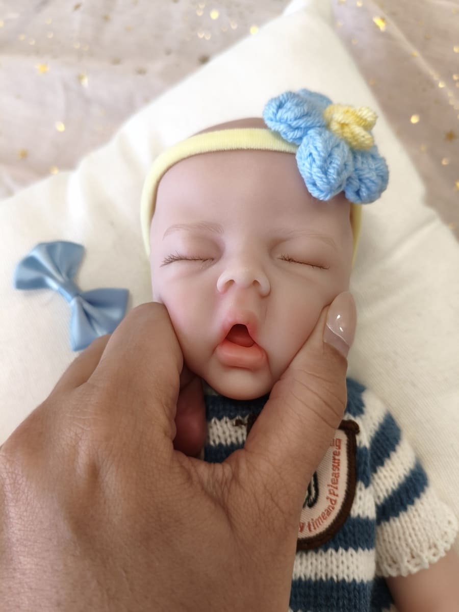 Bebé Reborn Nico - 30 cm de Silicona Blanda Realista
