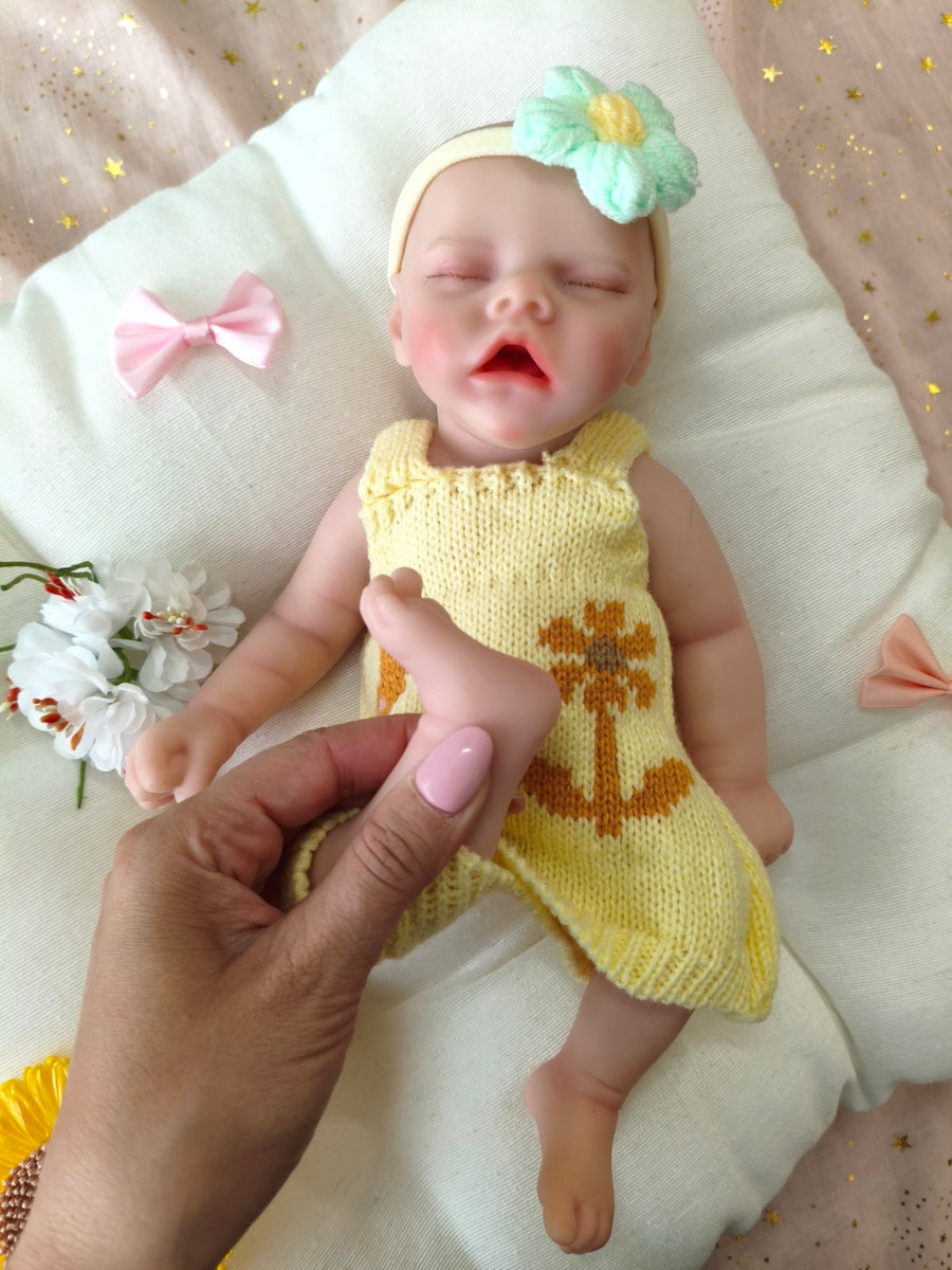 Bebé Reborn Elsa - 30 cm de Silicona Blanda Realista