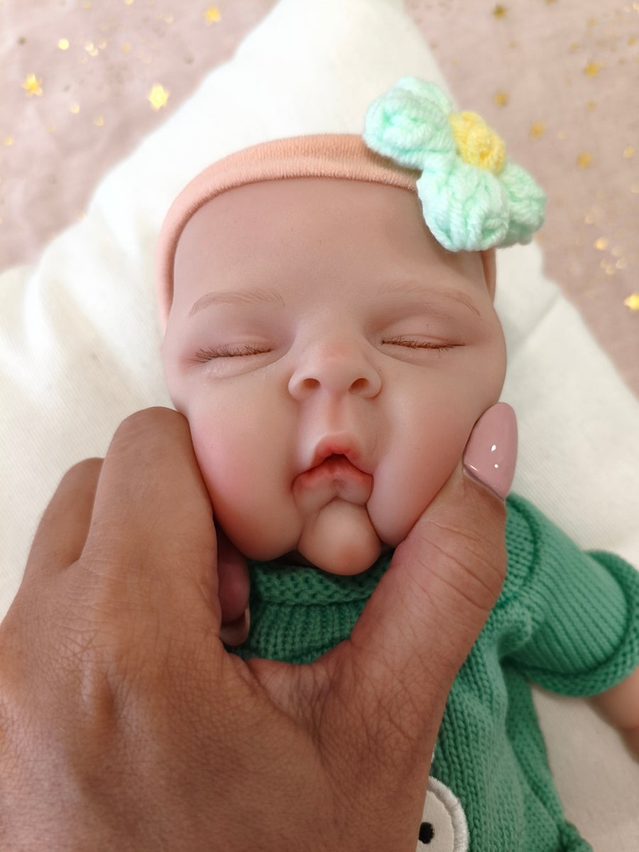 Bebé Reborn Abril - 30 cm de Silicona Blanda Realista