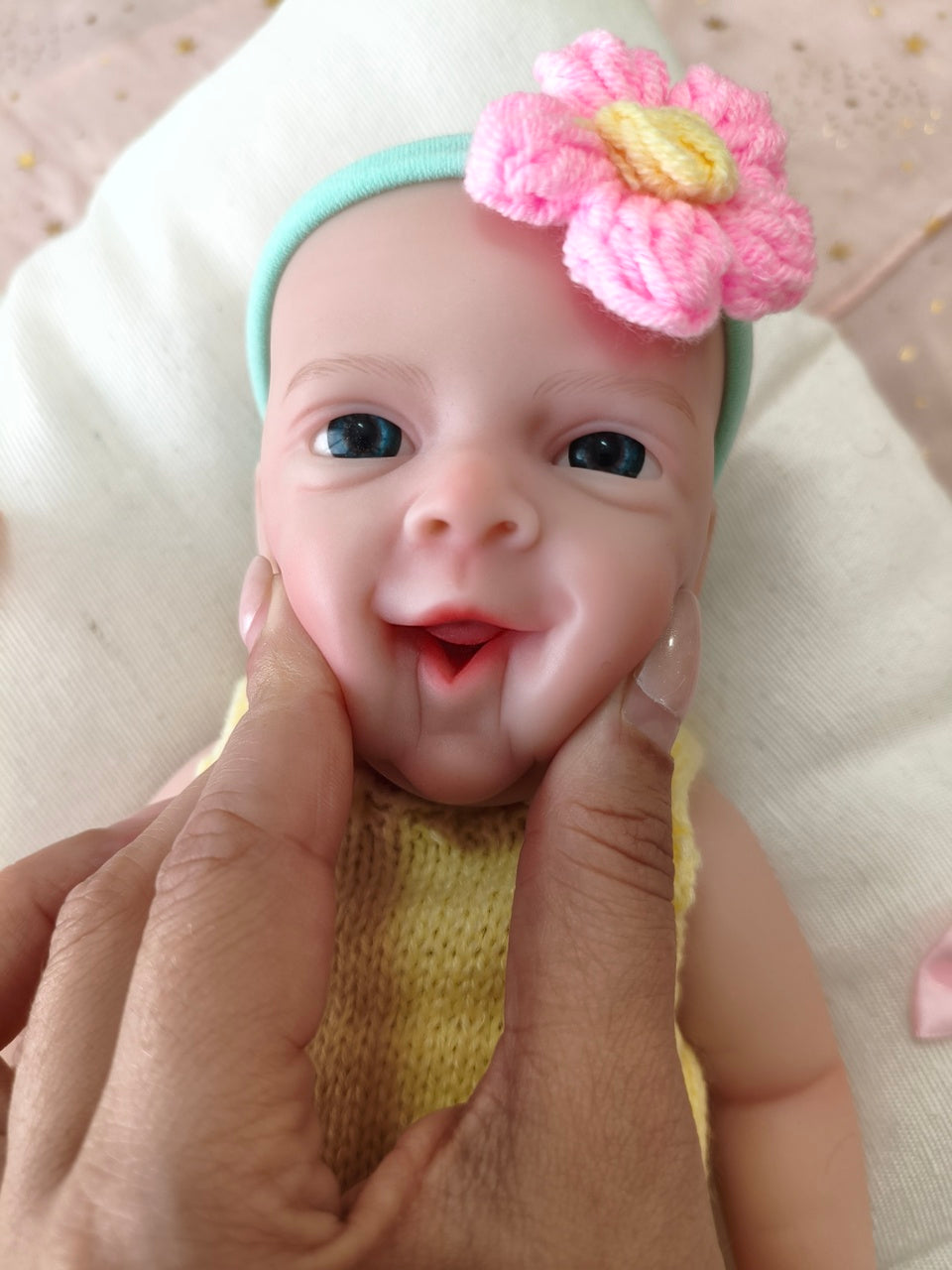 Bebé Reborn Laura - 30 cm de Silicona Blanda Realista